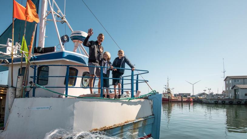 Familie på båd i Hanstholm